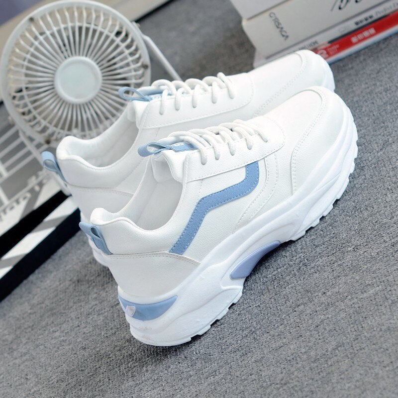Bella - Sneaker