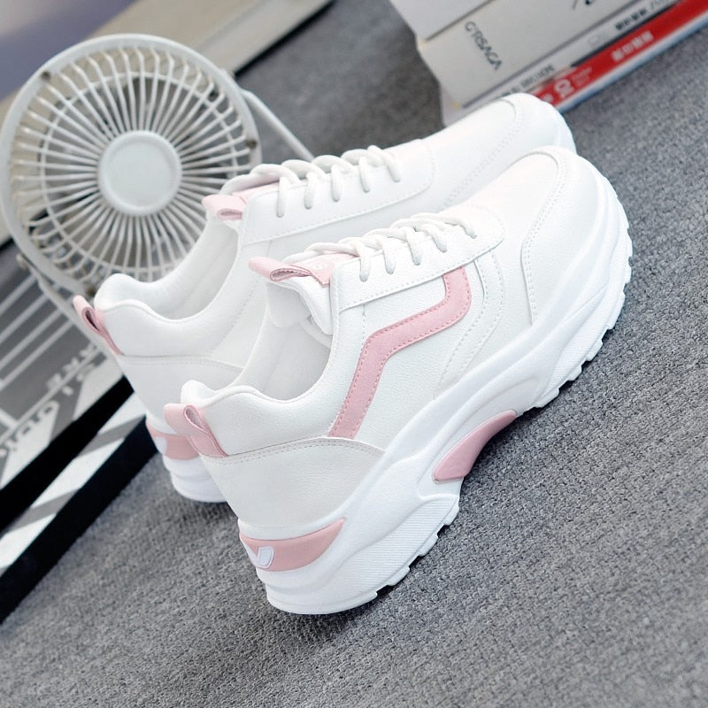 Bella - Sneaker